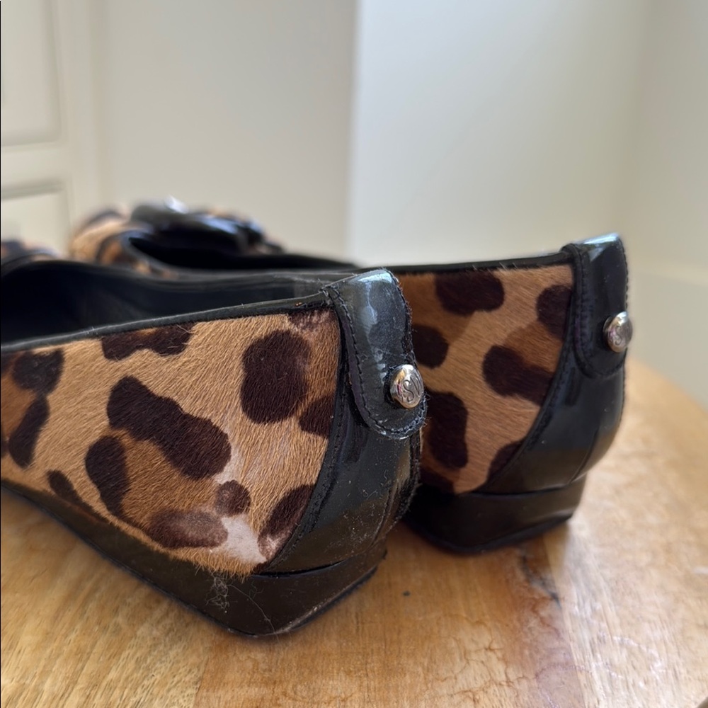 Stuart Weitzman Leopard Print Women's Flats with Buckle - Picture 5 of 8